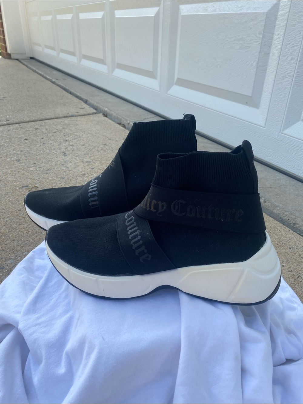 Juicy Couture Black and White Tennis shoes